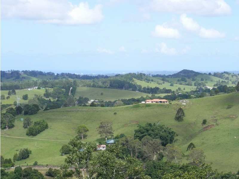 18 Maple Avenue, Mapleton QLD 4560
