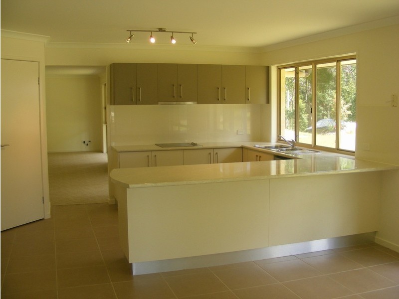 39 The Parkway Place, Mapleton QLD 4560