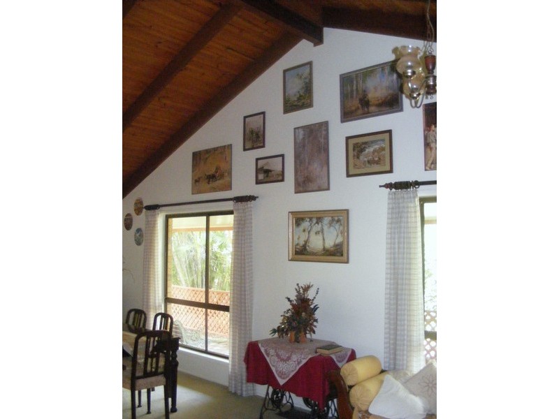 Dulong QLD 4560