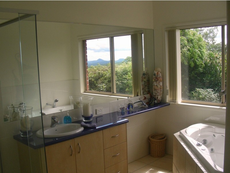 22 Kingsview Drive, Flaxton QLD 4560