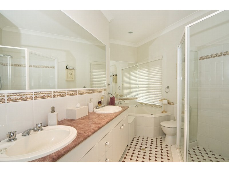 13 Thynne Court, Maleny QLD 4552