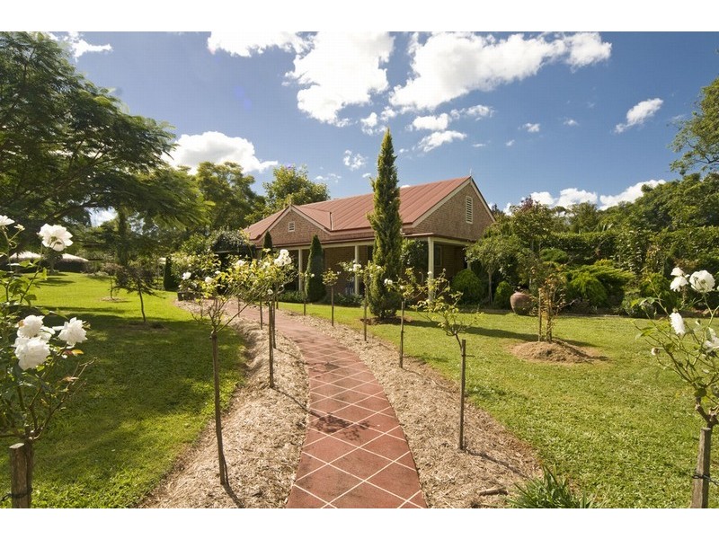 13 Thynne Court, Maleny QLD 4552