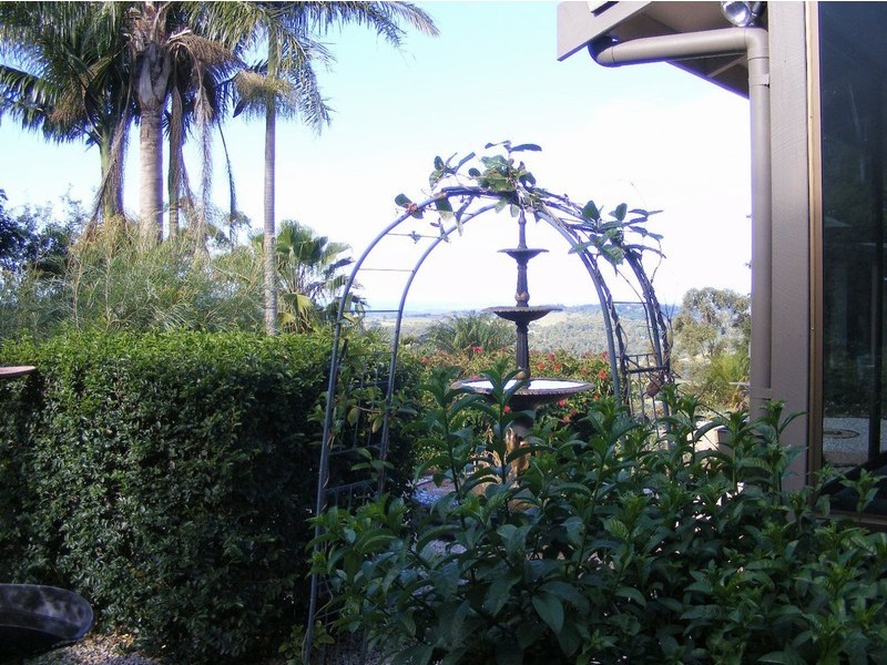 40 Rainbow Park Drive, Mapleton QLD 4560