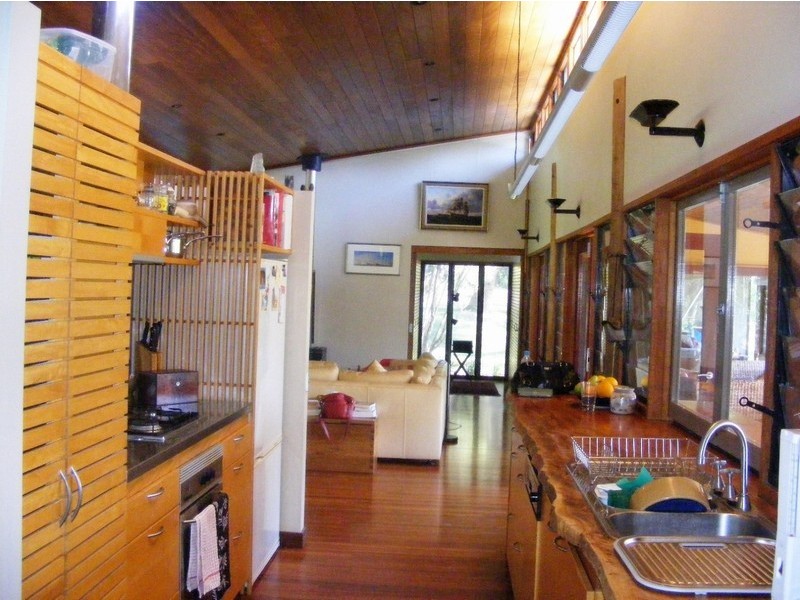 Dulong QLD 4560