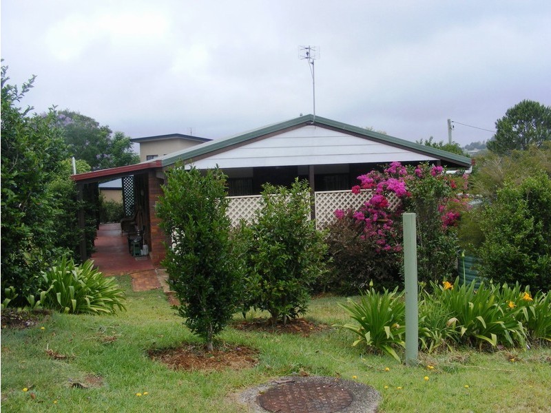 22 Teak Street, Maleny QLD 4552