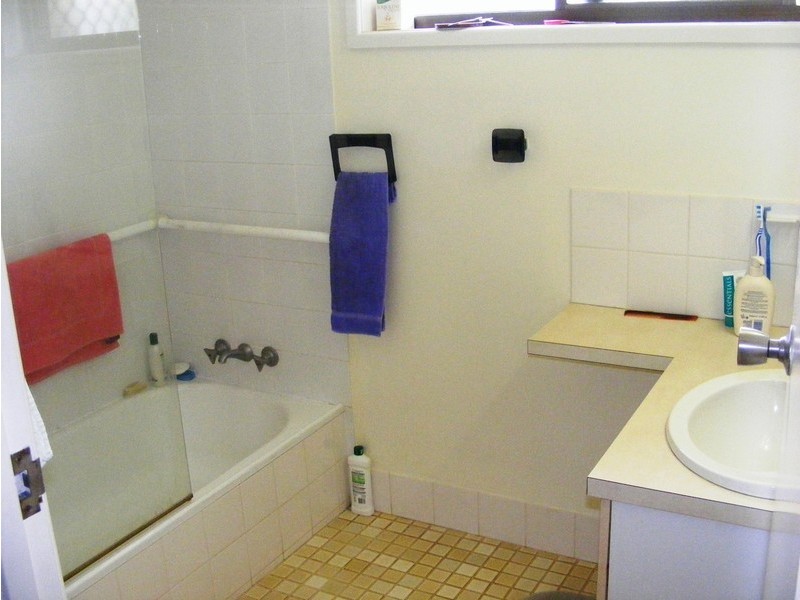 22 Teak Street, Maleny QLD 4552