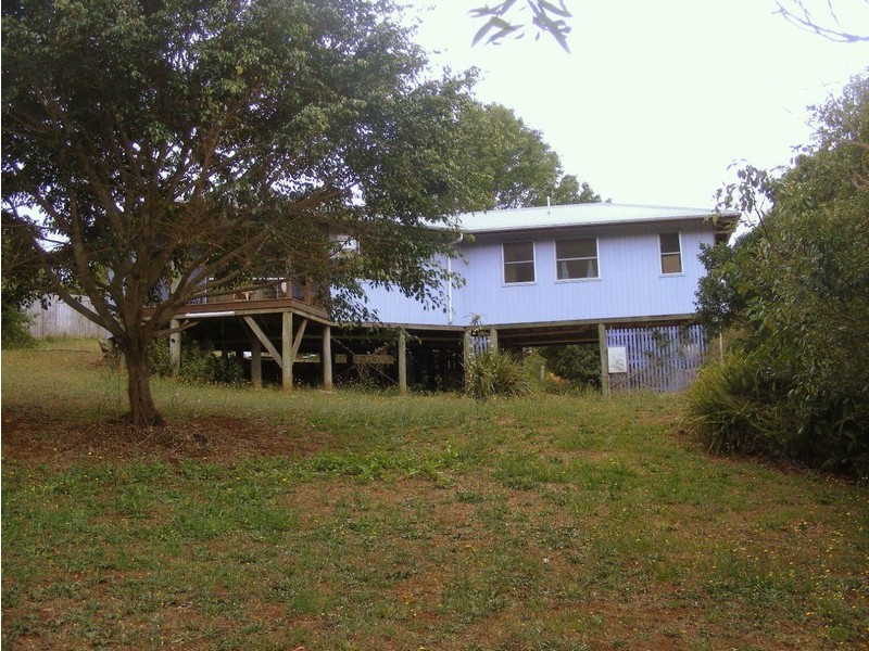 16 Hoffman Close, Montville QLD 4560