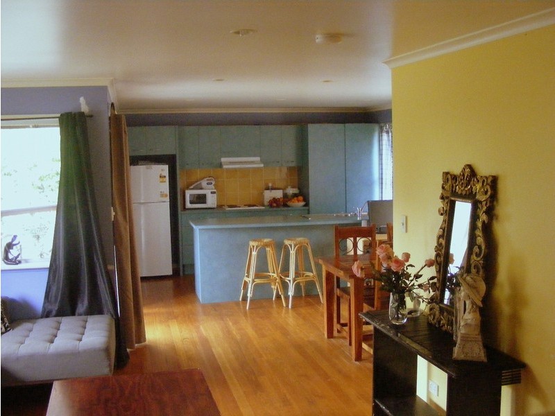 16 Hoffman Close, Montville QLD 4560