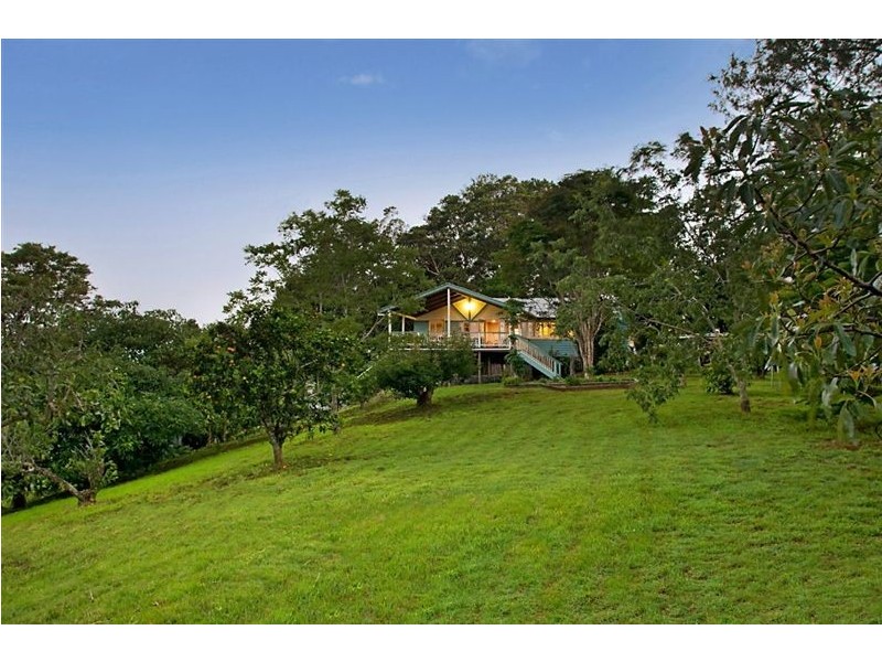 415 Flaxton Drive, Flaxton QLD 4560