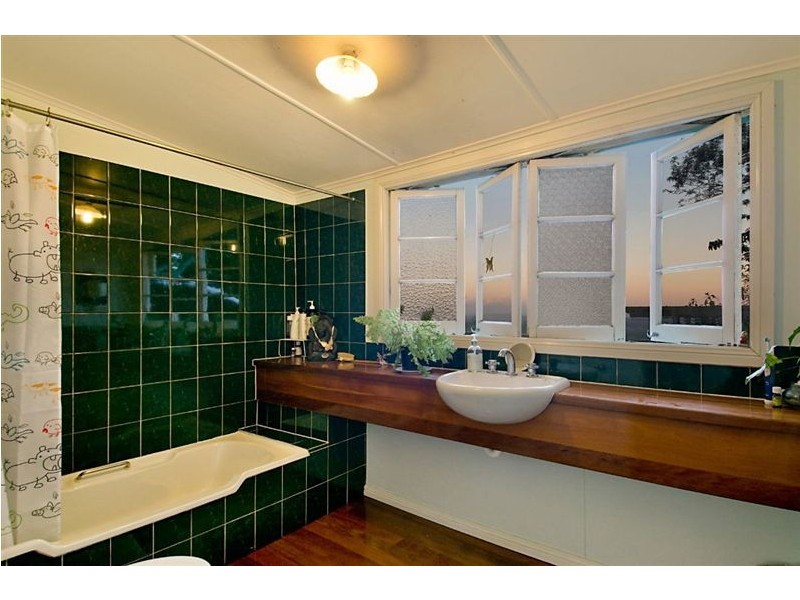 415 Flaxton Drive, Flaxton QLD 4560