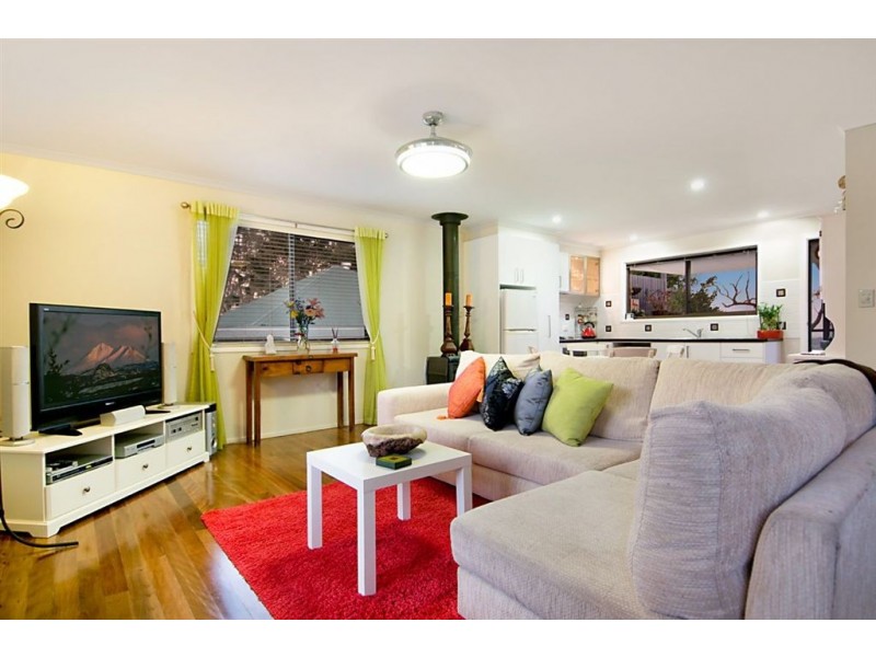 6 Topaz, Mapleton QLD 4560