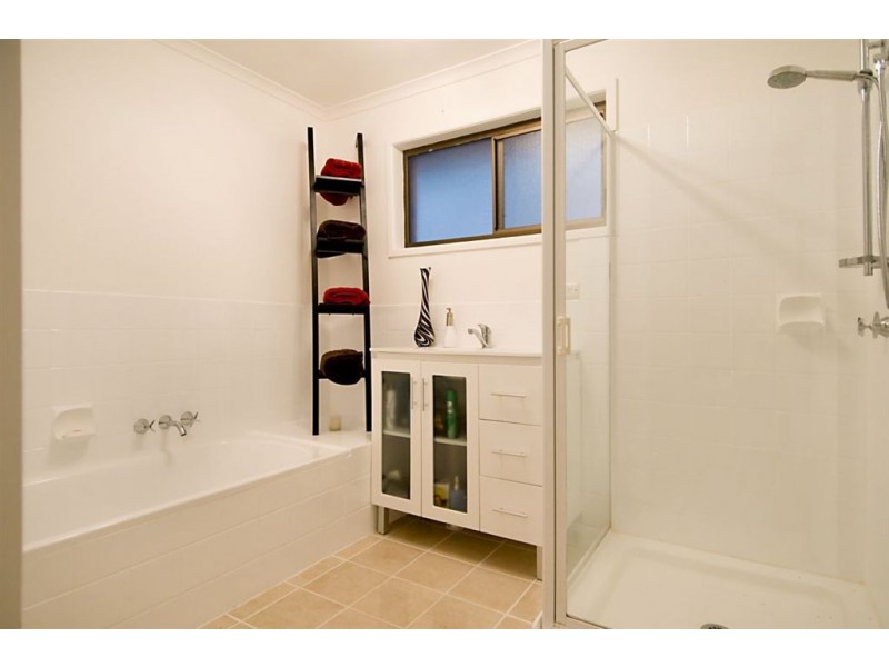 6 Topaz, Mapleton QLD 4560