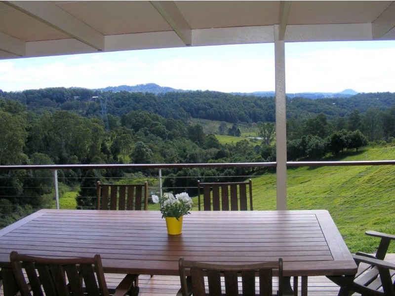 152 Shurvell Road, Hunchy QLD 4555