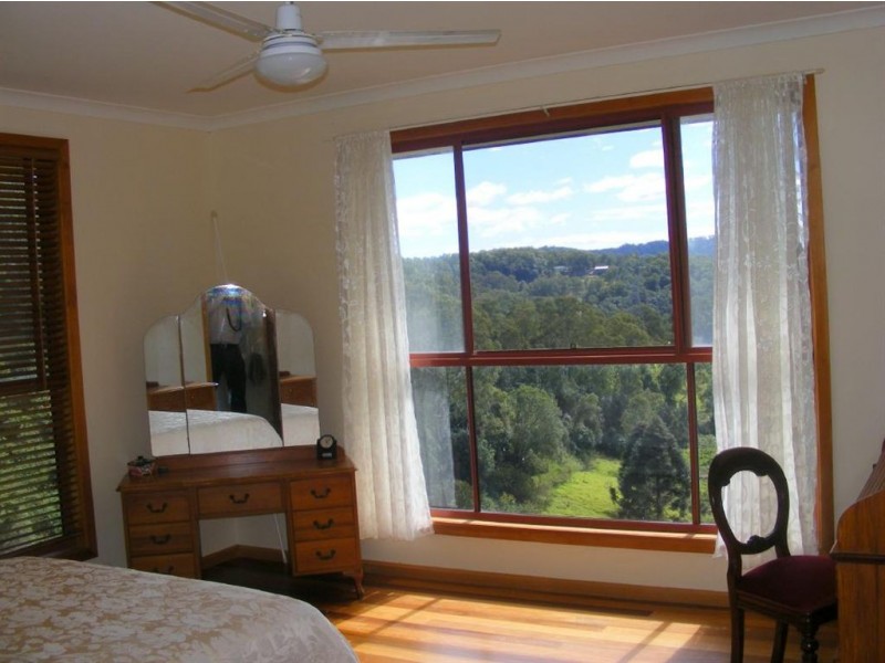 152 Shurvell Road, Hunchy QLD 4555