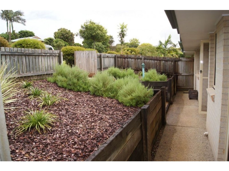 2/21 Hakea Avenue, Maleny QLD 4552