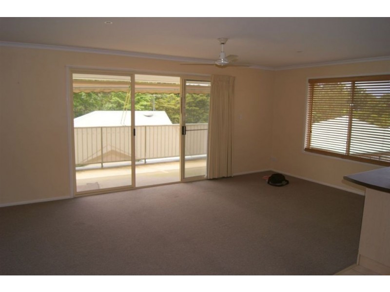 2/21 Hakea Avenue, Maleny QLD 4552