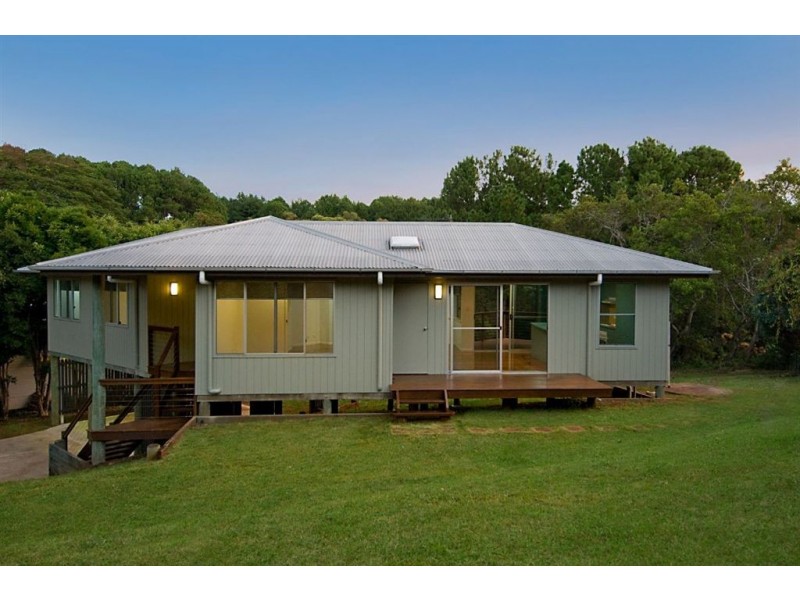 16 Hoffman Close, Montville QLD 4560