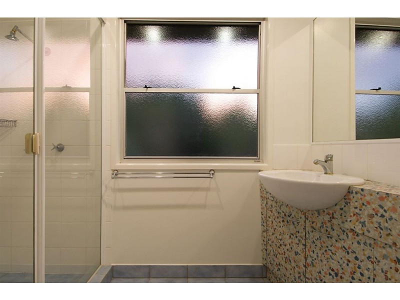 16 Hoffman Close, Montville QLD 4560