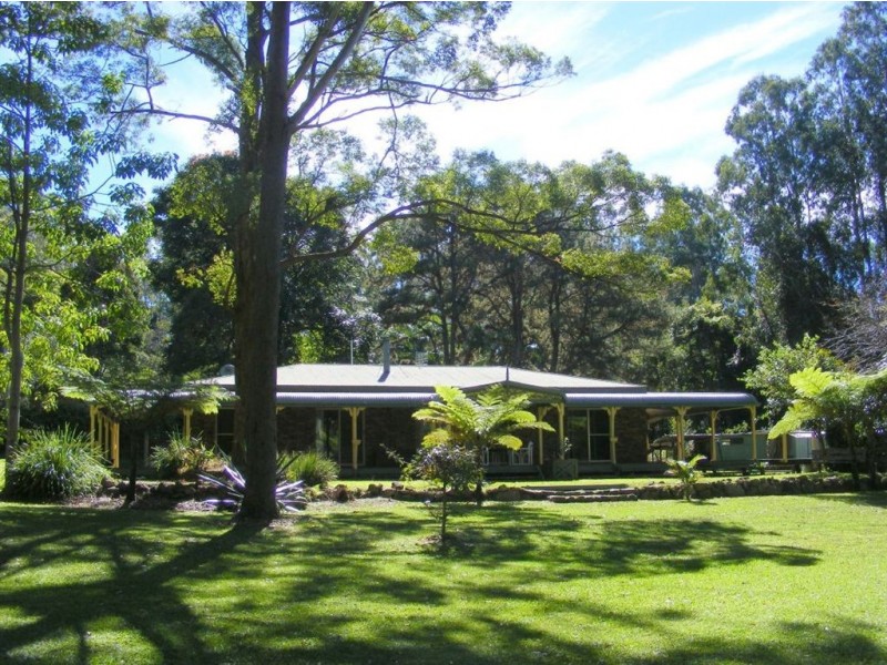 15 College Road, Mapleton QLD 4560