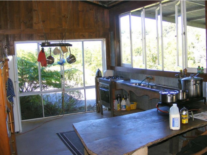 32 Ruwoldts Road, Dulong QLD 4560
