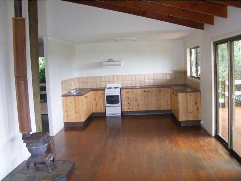 4 Sinclairs Lane, Maleny QLD 4552