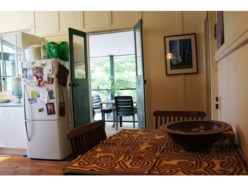 5 Cherry Street, Maleny QLD 4552