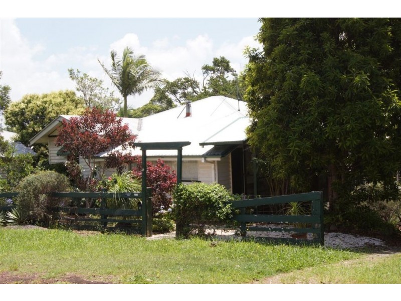 5 Cherry Street, Maleny QLD 4552