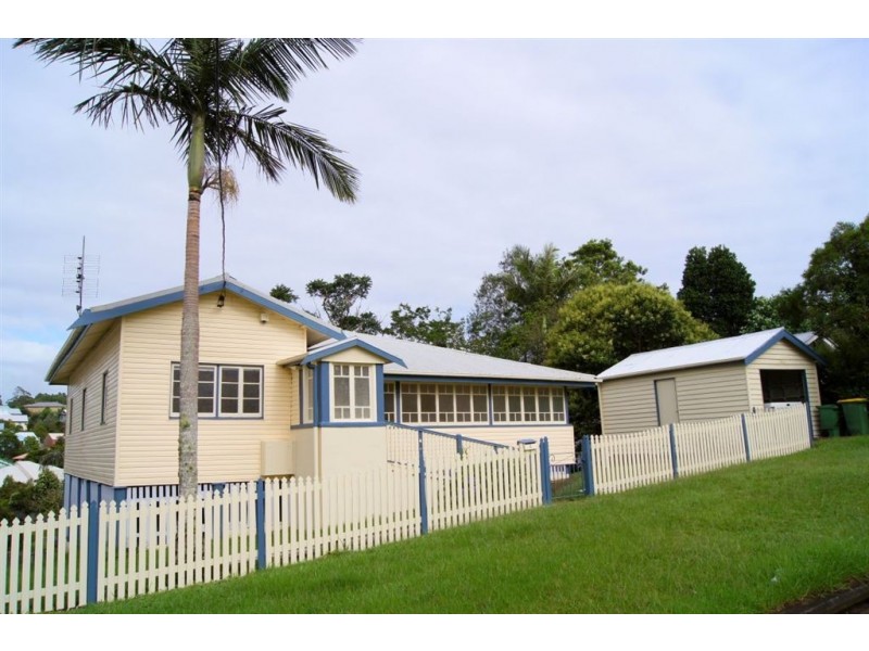 3 Cherry Street, Maleny QLD 4552