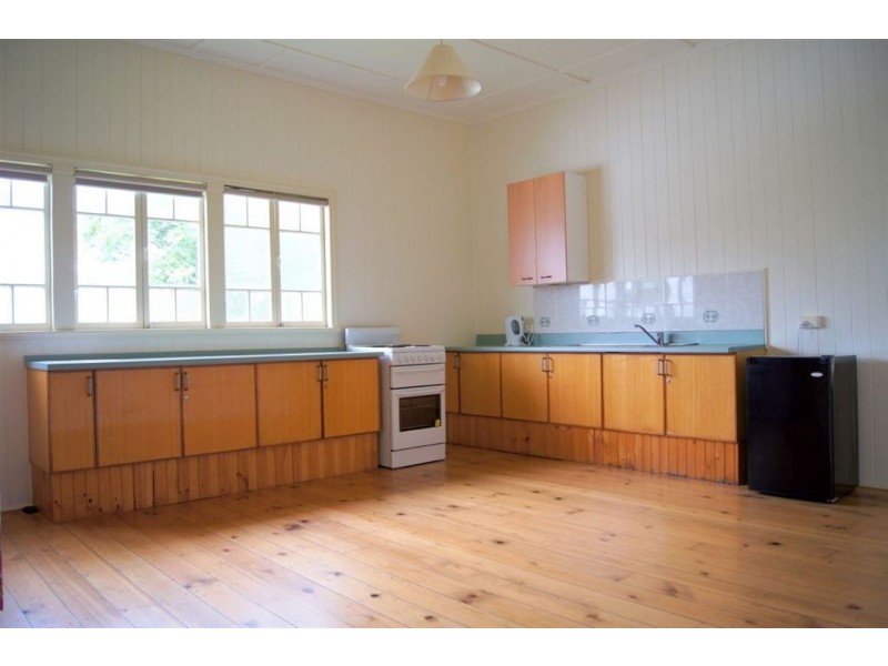 3 Cherry Street, Maleny QLD 4552