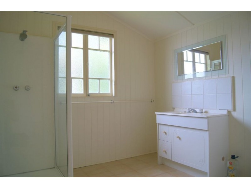 3 Cherry Street, Maleny QLD 4552