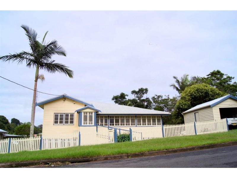 3 Cherry Street, Maleny QLD 4552