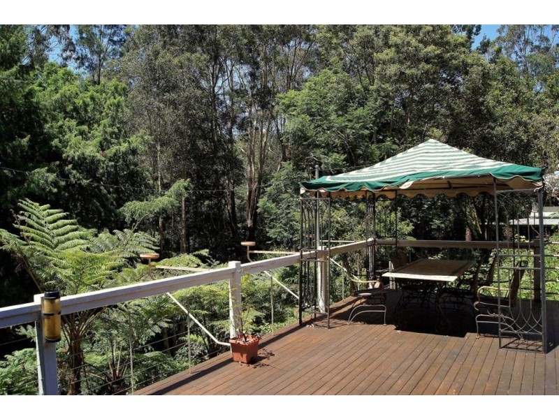 56 Gumland Drive, Maleny QLD 4552