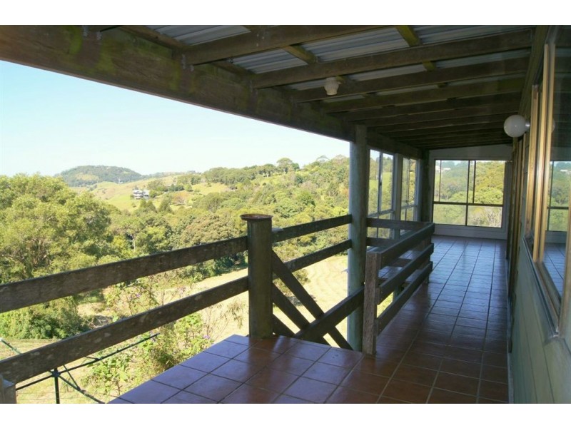 4 Sinclairs Lane, Maleny QLD 4552