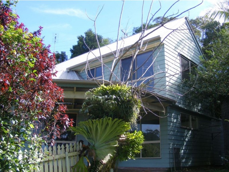 6 Maple Avenue, Mapleton QLD 4560