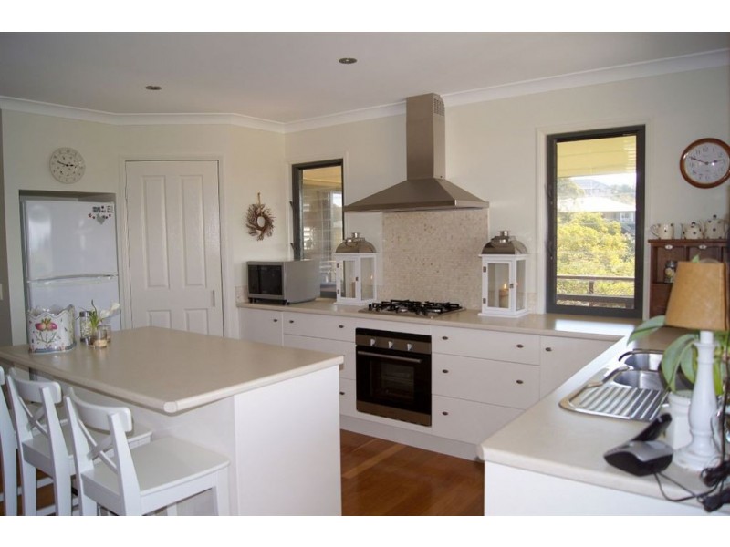 62 Avocado Lane, Maleny QLD 4552