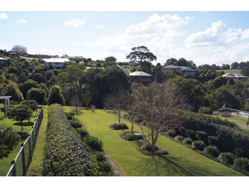 62 Avocado Lane, Maleny QLD 4552
