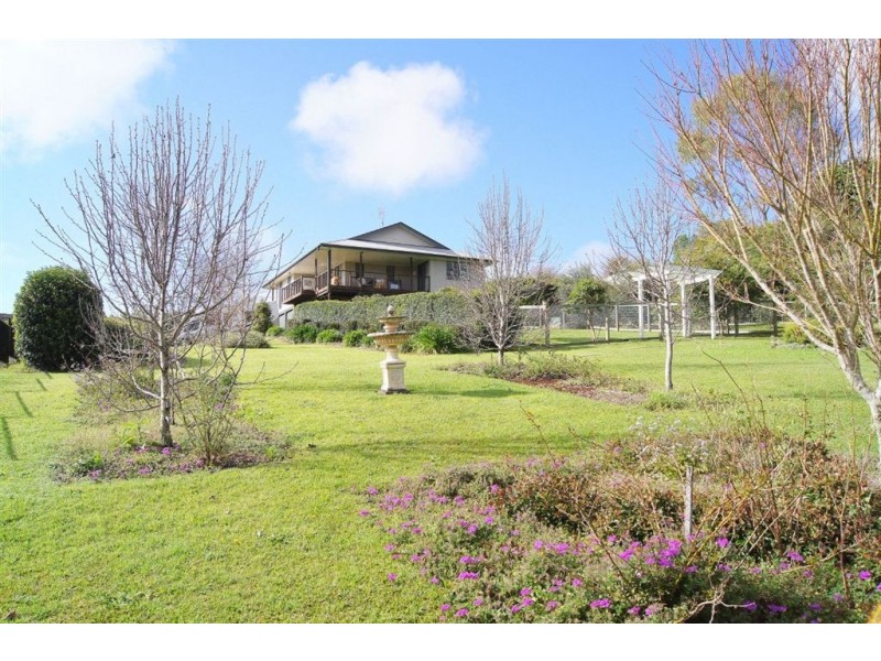 62 Avocado Lane, Maleny QLD 4552