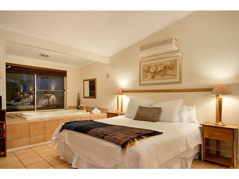 23 Sinclairs Lane, Maleny QLD 4552