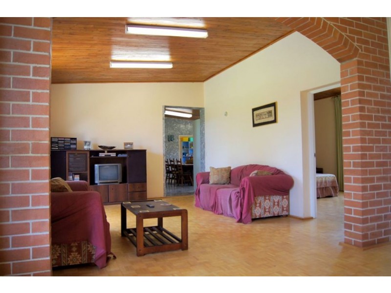 81 Gympie Street North, Landsborough QLD 4550