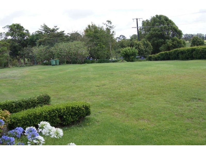 44 Ruddle Drive, Maleny QLD 4552