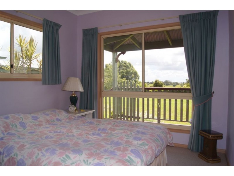 44 Ruddle Drive, Maleny QLD 4552