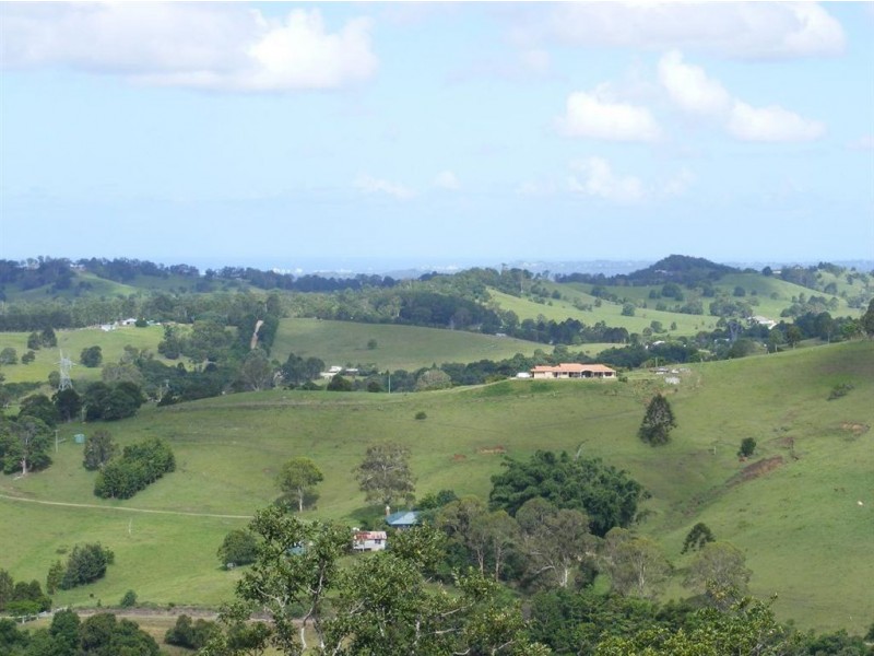 18 Maple Avenue, Mapleton QLD 4560