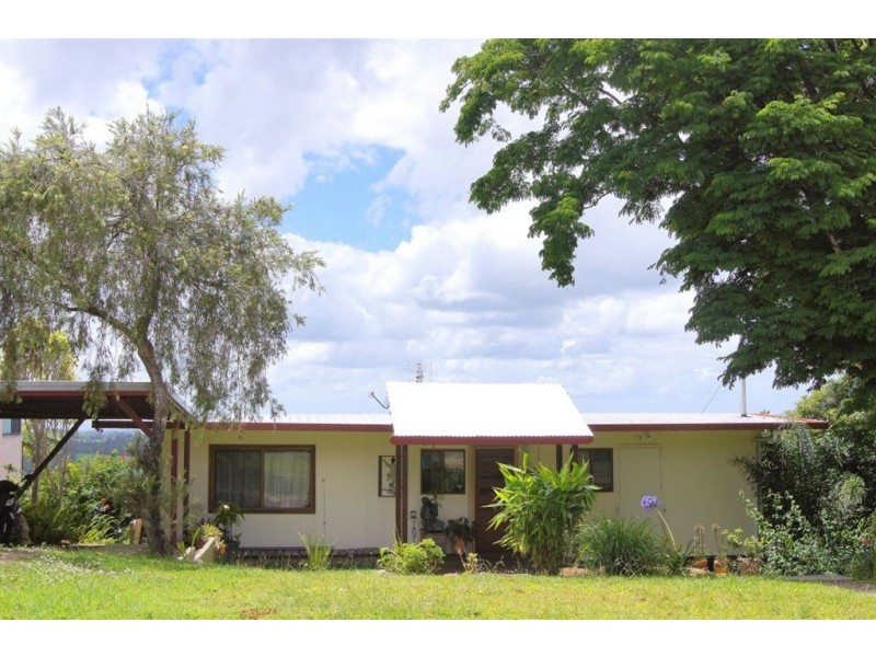 18 Maple Avenue, Mapleton QLD 4560