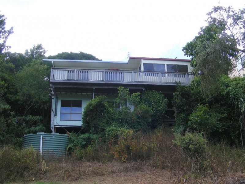 18 Maple Avenue, Mapleton QLD 4560