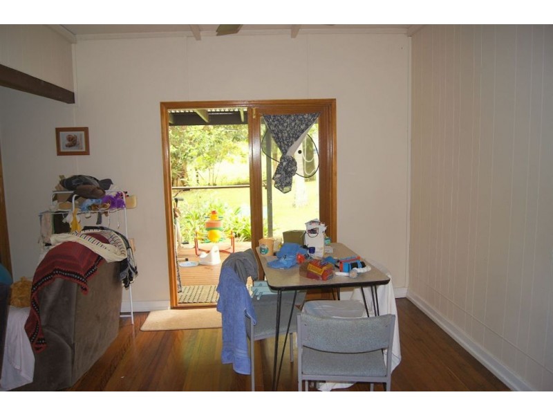 77 Flaxton Drive, Mapleton QLD 4560