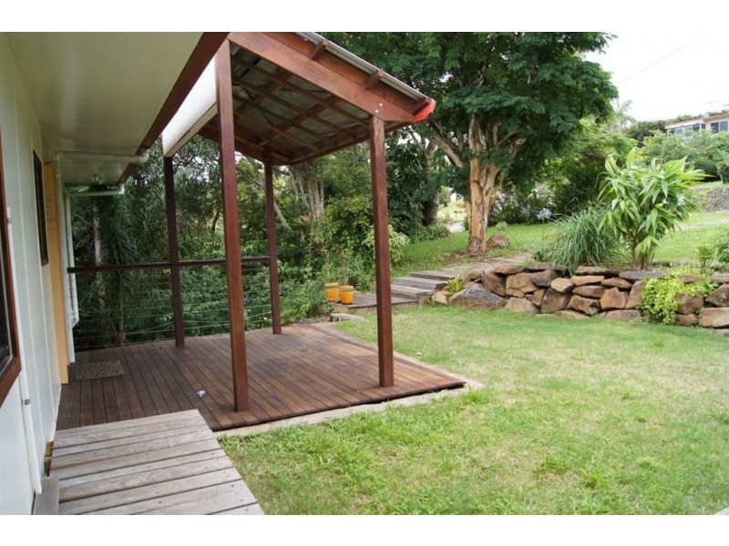 18 Maple Avenue, Mapleton QLD 4560