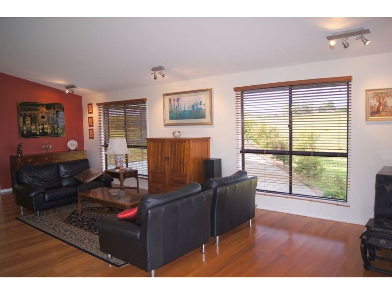16 Cloudwalk Drive, Maleny QLD 4552