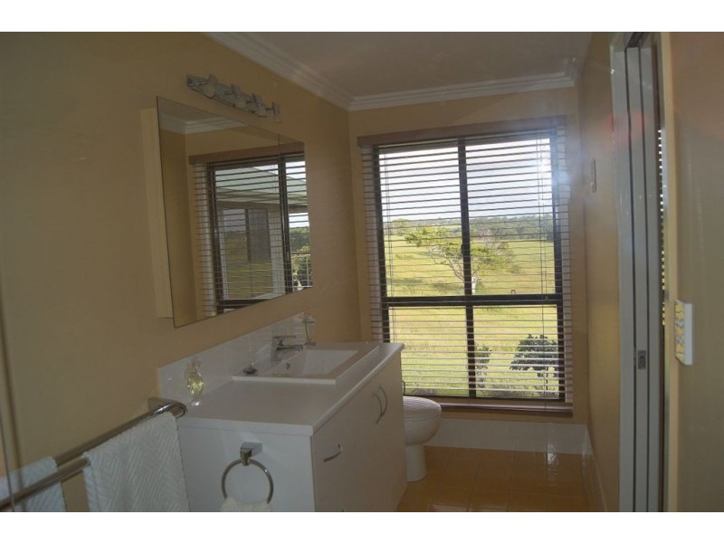16 Cloudwalk Drive, Maleny QLD 4552