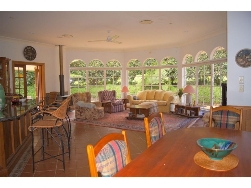 16 Glen Eden Court, Flaxton QLD 4560