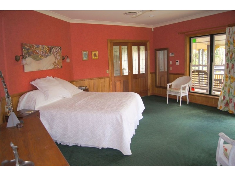 16 Glen Eden Court, Flaxton QLD 4560